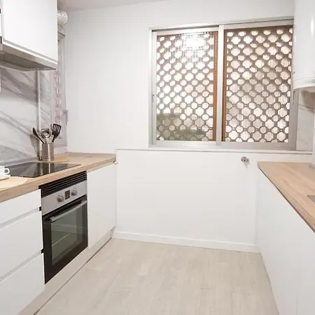 50 M From The With Private Parking Apartament Cambrils